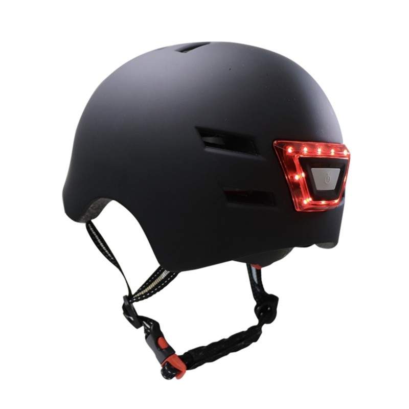 Casco con luz delantera y trasera - batería recargable.  - 2 


 