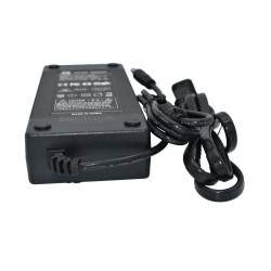 Batteriladdare 37,4V 3,5A Etwow - 3 Batteriladdare 37,4V 3,5A
37,4v 3,5A laddare
Specifik 37,4 volt och 3,5 amp laddare. Om du f