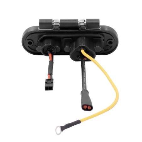 „Ninebot Max G30“ įkrovimo prievadas Segway - Ninebot - 2 „Ninebot Max G30“ įkrovimo prievadas
Ninebot Max G30 atsarginės dalies