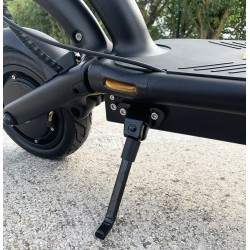 Sharkset RS1 - due motori da 1400 W - batteria da 20 Ah - autonomia da 50 a 70 km Sharkset - 7 Sharkset RS1 - due motori da 1400