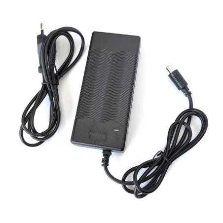 Lader for det interne batteriet til Navee V40 el-scooter  - 1 Lader for det interne batteriet til Navee V40 el-scooter
Batterila