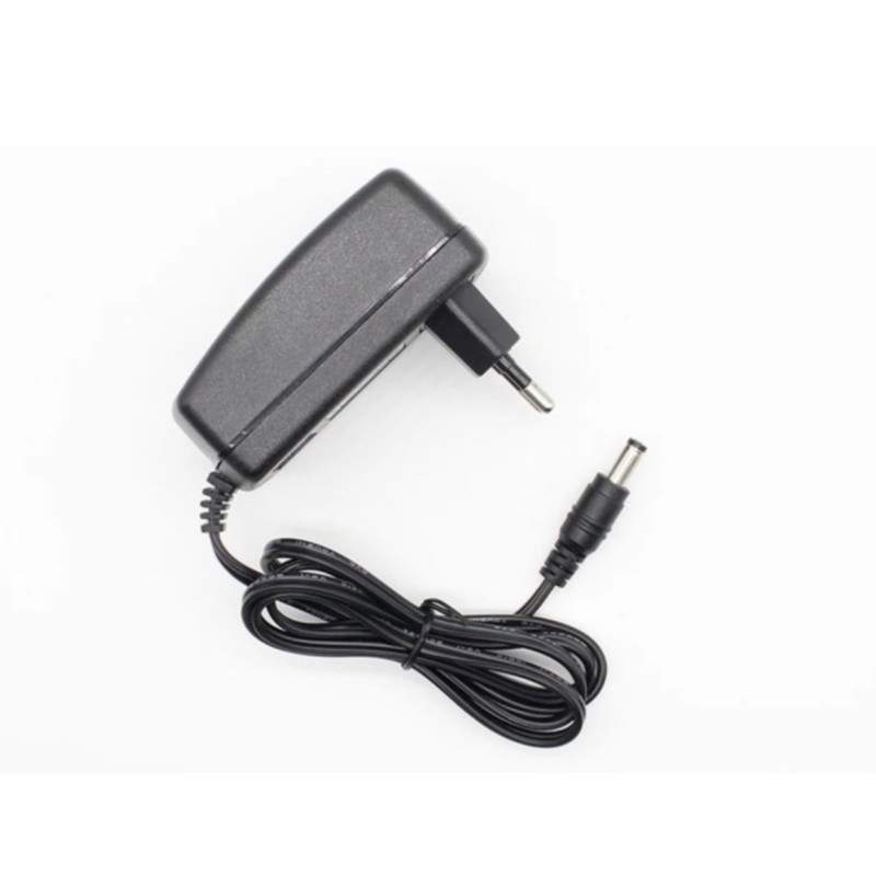 Schnellladegerät für den internen Akku des Xiaomi Mi Scooter 3, Mi3, Mi 3 lite, Mi Scooter 4, Mi 4 Lite oder ähnlichen Rollers  